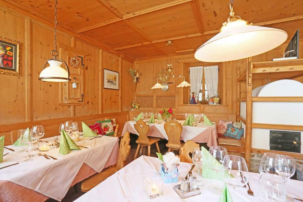 Gasthof Albergo Neuwirt วัล ดิ วิซเซ ภายนอก รูปภาพ